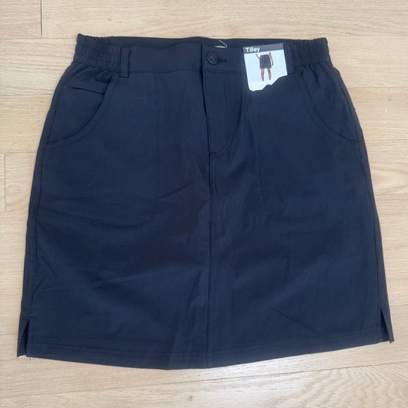 Tilley Pants - Tilley Women’s Performance Travel Skort – Black – Size S (New With Tags)
